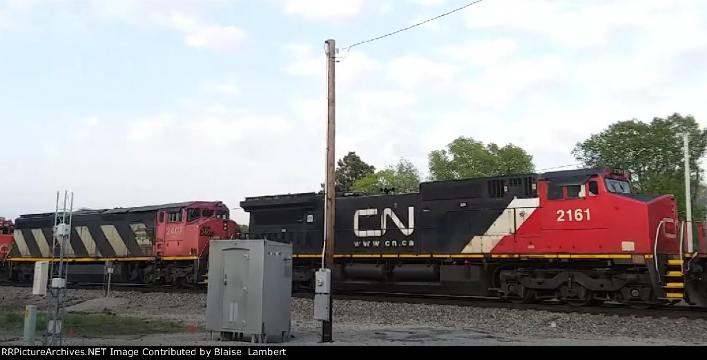 CN Dash 8s